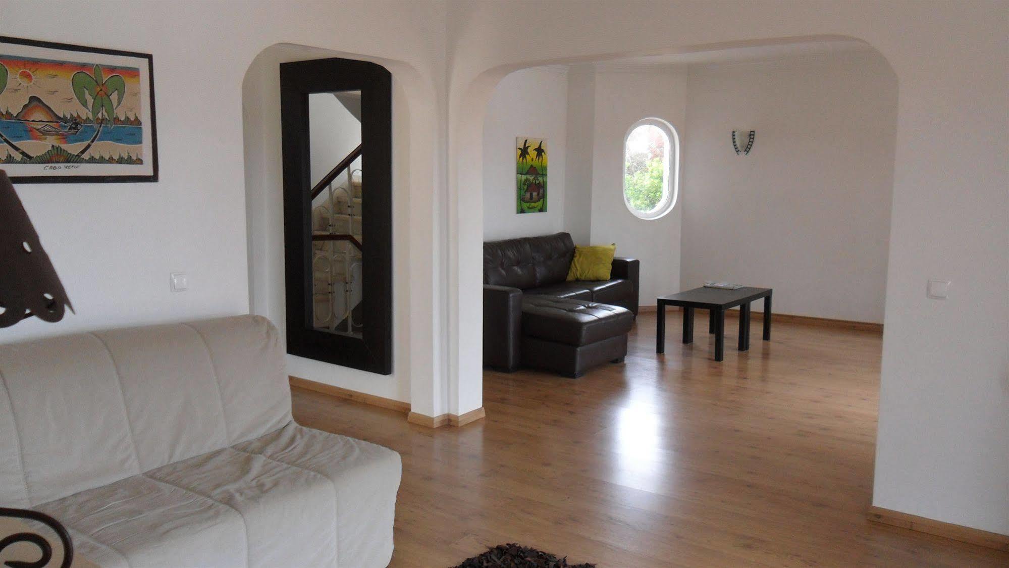 קסקאיס Guincho Wind Factory Guest House מראה חיצוני תמונה